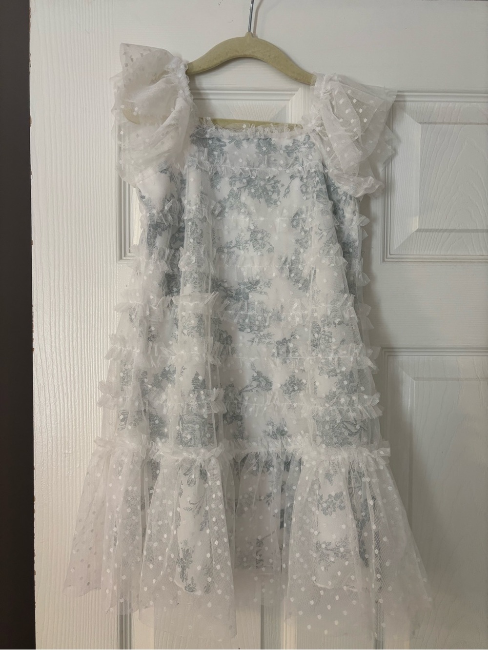White Floral Appliqué Tulle Girls' Formal Dress